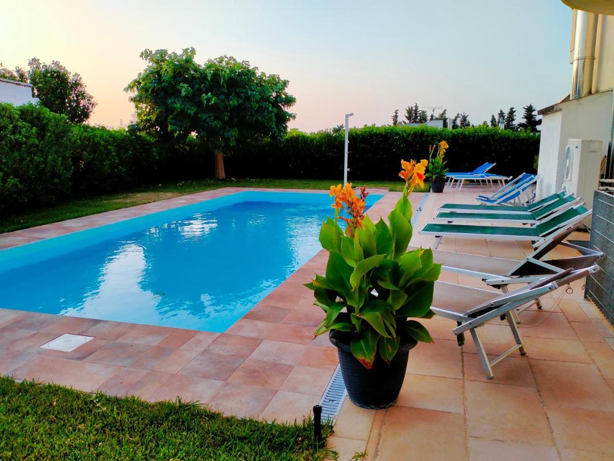 B&B Hotel Helios Uggiano La Chiesa Extérieur photo