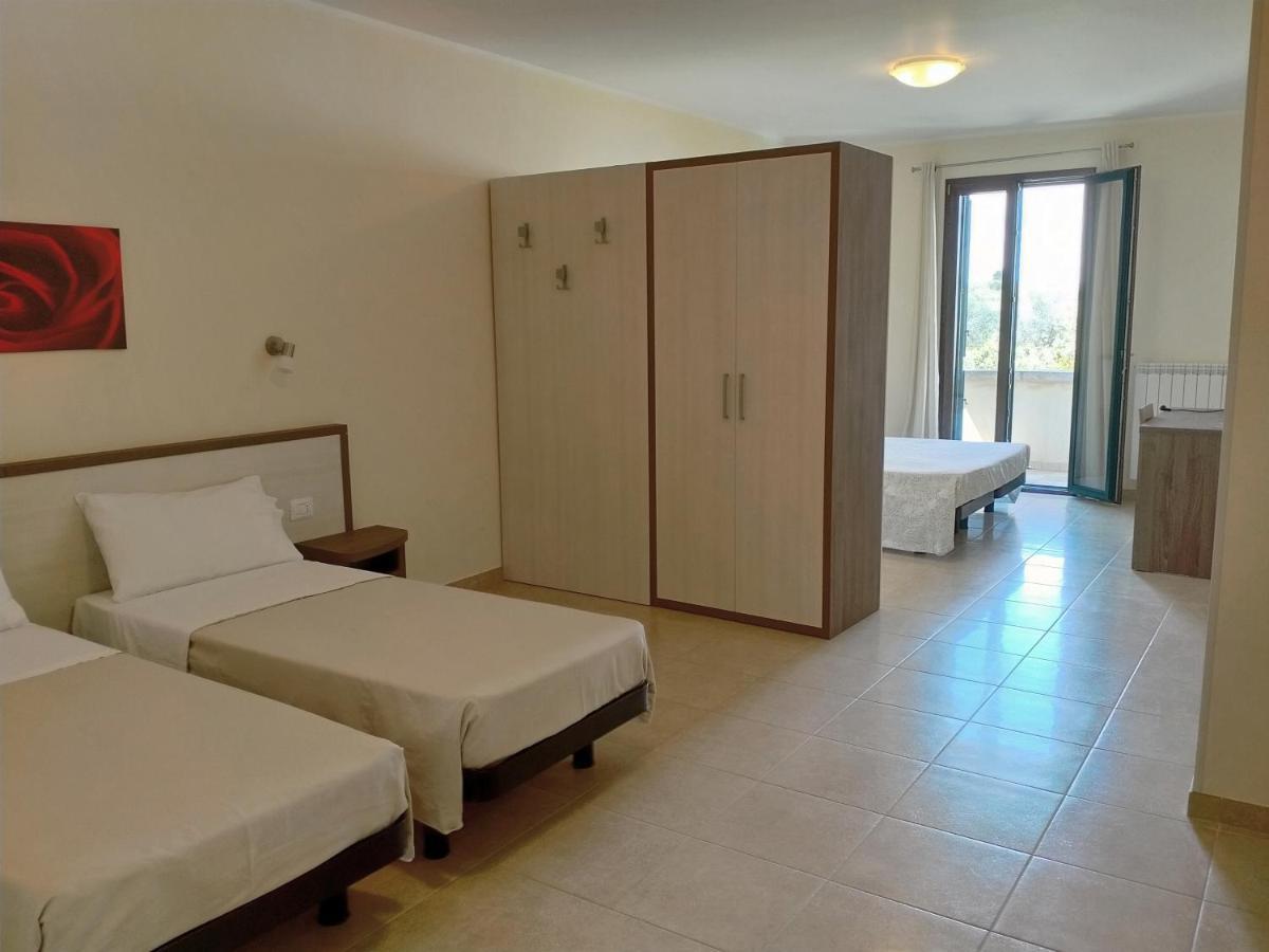B&B Hotel Helios Uggiano La Chiesa Extérieur photo