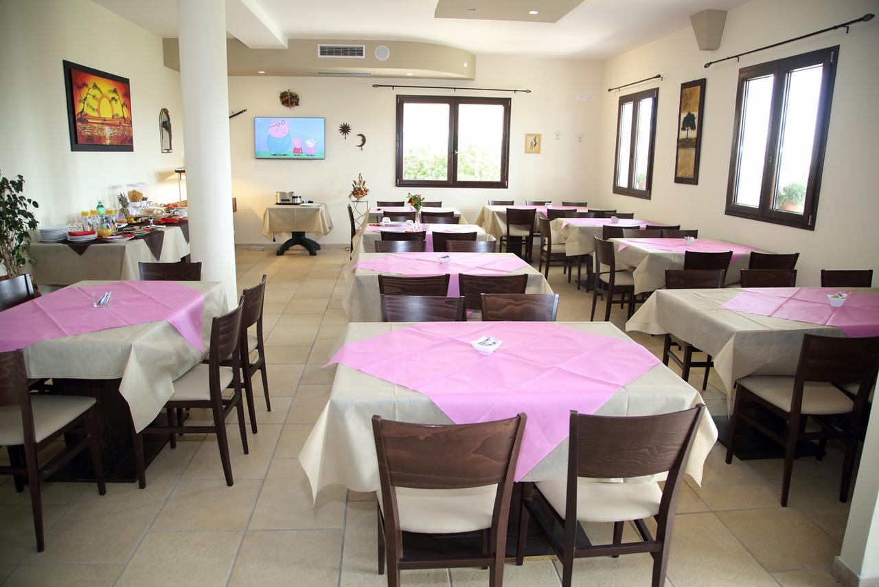 B&B Hotel Helios Uggiano La Chiesa Extérieur photo